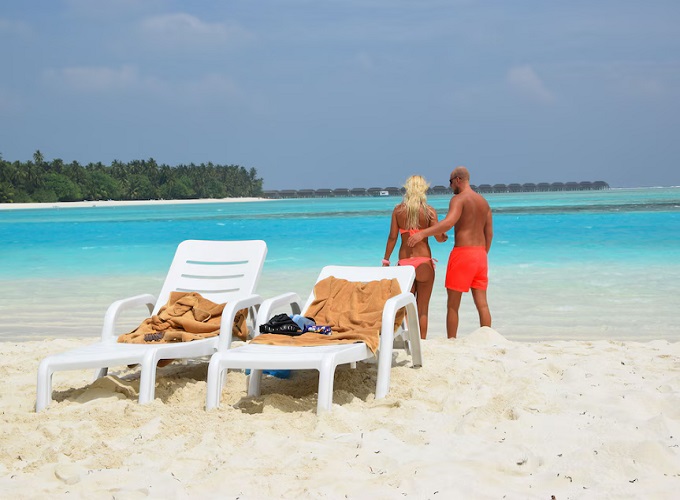 Dhiffushi, 3 Nights,