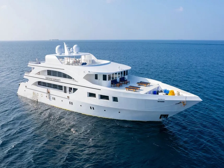 Emperor Serenity, Maldives
